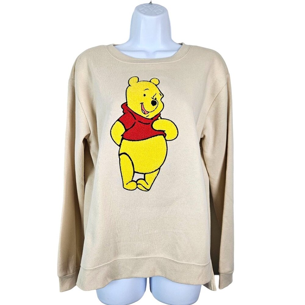 Disney Womens Winnie The Pooh Cream Sweatshirt Size Medium Crewneck Soft Cozy